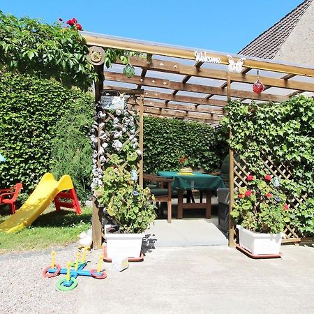 Ferienwohnung Familienwohnung Kropelin Exterior photo